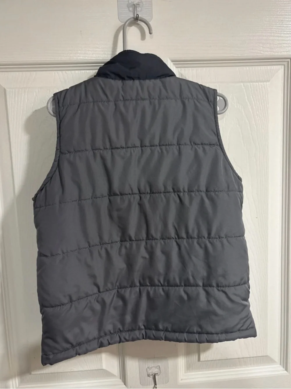 The Children's Place Gray & Black Quilted Vest with Neon Yellow Zipper